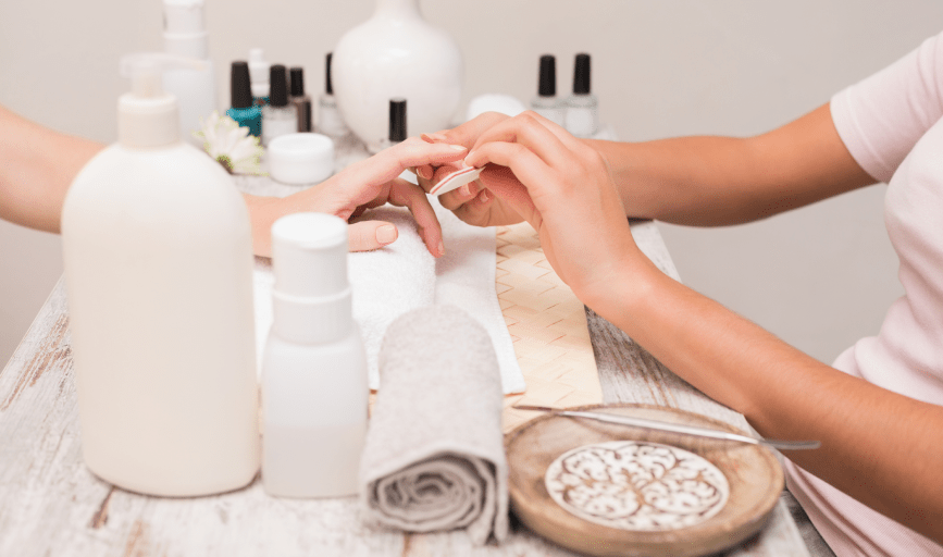 MANICURE